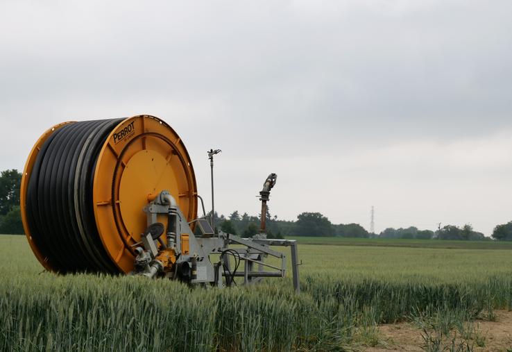 L'irrigation est interdite entre 9 h et 19 h sur le bassin versant de la Mayenne, en alerte depuis le 7 mai.