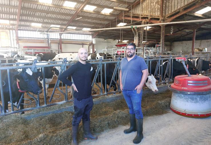 Yann Arnou et Valentin Beaumard, 2 des 3 associés (avec Lionel Blouin) du Gaec Bocamauges, à Cholet