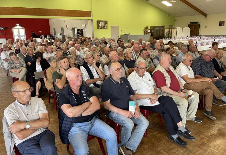 L'assemblée générale des anciens exploitants a rassemblé 120 personnes, sur les thèmes de la santé et de la grand-parentalité.