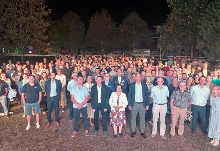 Plus de 400 personnes se sont réunies au Lion d'Angers le 25 septembre, derrière les dirigeants de la FDSEA49 et le président de la FNSEA, Arnaud Rousseau, pour célébrer les 80 ans du syndicat.
