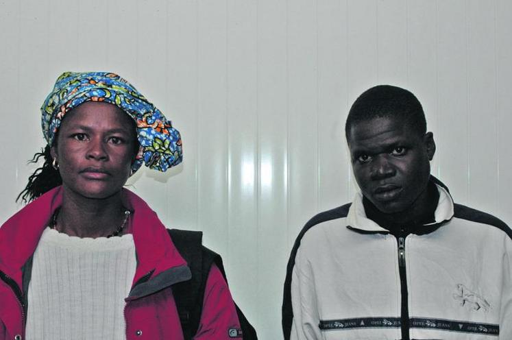 Noélie Kabré, présidente du centre artisanal de l’union de Boussé et Rasmani Sawadogo, animateur des greniers de sécurité alimentaires de l’union de Tikaré sont les deux paysans accueillis actuellement en Maine-et-Loire.