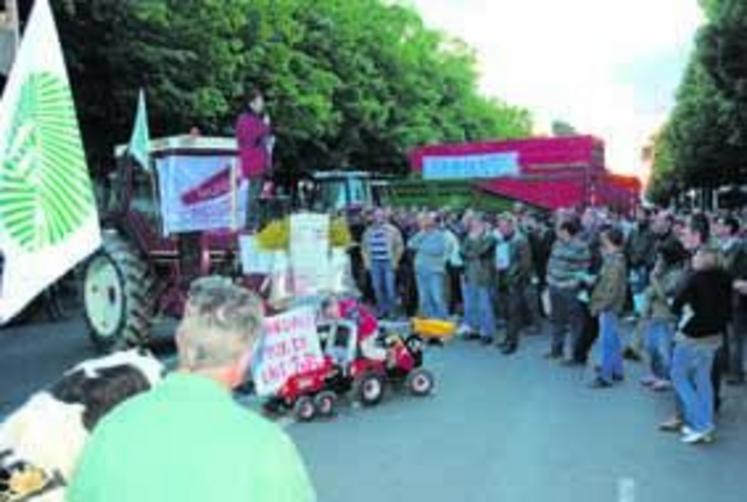 Plus de 700 producteurs Boulevard du Roi René, lundi soir.