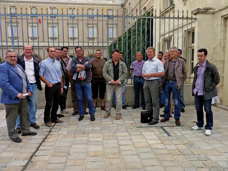 Les agriculteurs ont rencontré le préfet.