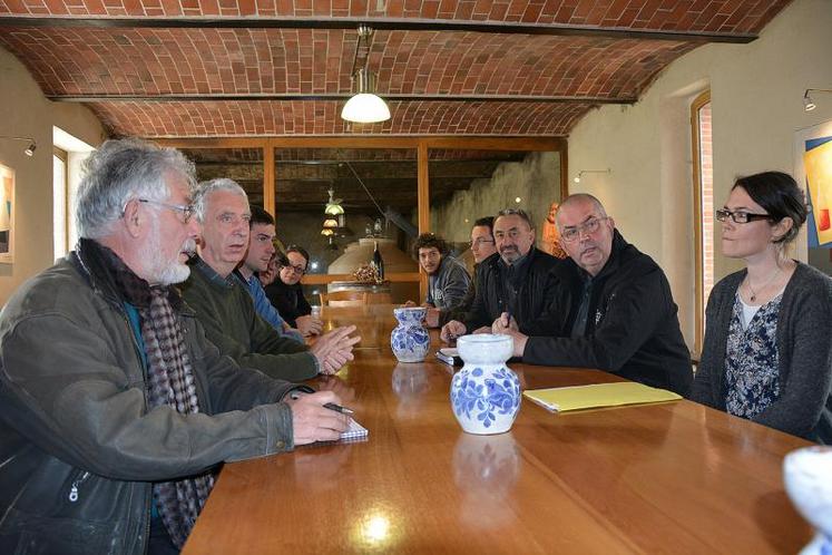 La fédération viticole d'Anjou et de Saumur a organisé une conférence de presse, mercredi 20 avril, à Beaulieu-sur-Layon, pour exprimer son mécontentement.