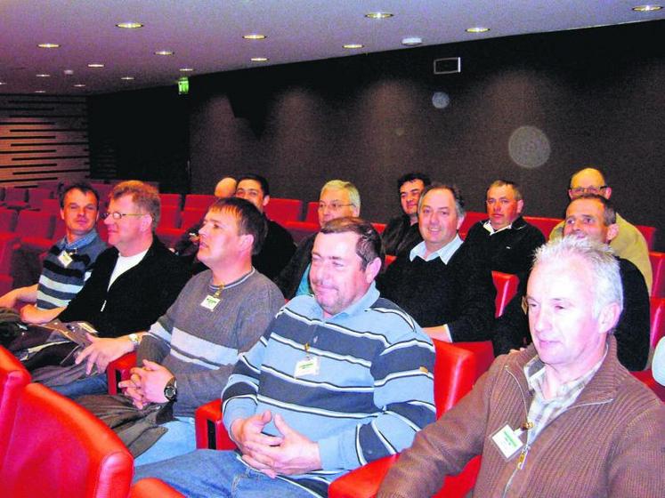 La délégation des irrigants angevins à Paris lors du  colloque sur l’irrigation à l’Assemblée générale.