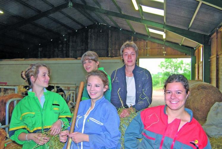 Dynamisme, énergie, volonté : la nouvelle génération d’agricultrices sait ce qu’elle veut. Ici, dans un lycée agricole de l’Aveyron.