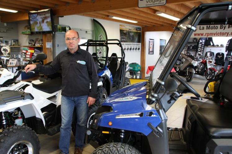 “Les agriculteurs passent un temps important sur leur quad. Même si la durée de vie peut dépasser les vingt ans, ils n’hésitent pas à en changer régulièrement pour avoir une machine toujours plus moderne, fiable et adaptée à leurs besoins”, souligne Gilles Pasquier, créateur et directeur de RPM.