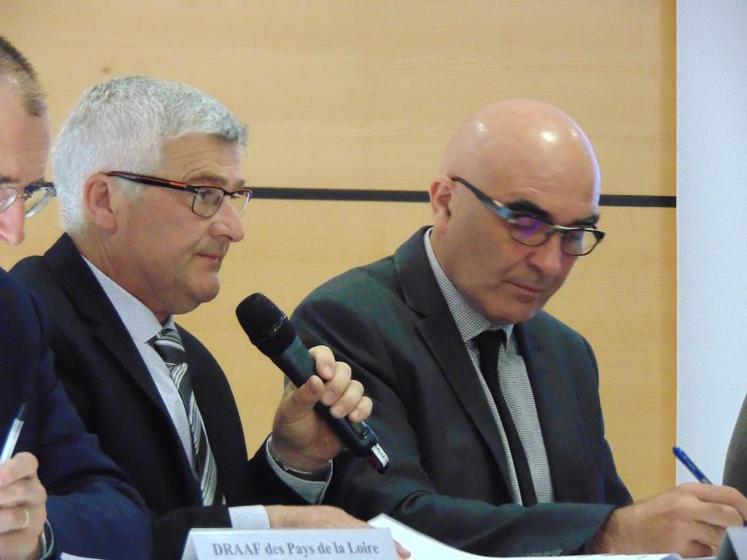 Bernard Bellanger et Rémy Silve, respectivement président directeur général et directeur général délégué de la Safer Pays-de-la-Loire.