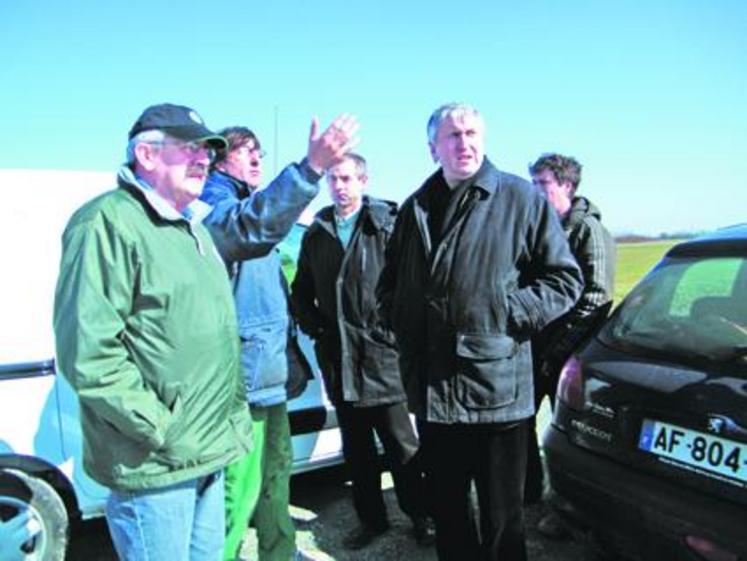 Jean-Michel Lemétayer chez les frères Vendée à Sainte-Radegonde-des-Noyers.