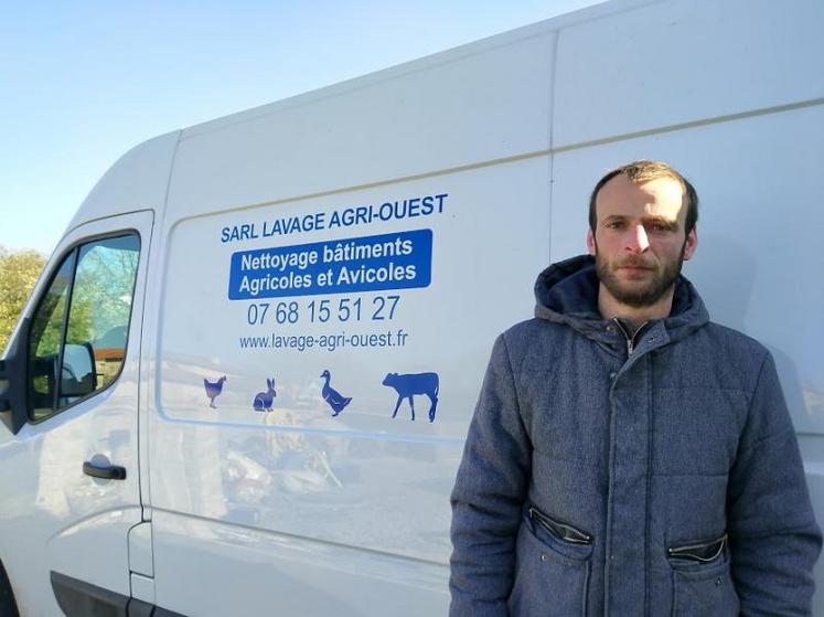 Yannick Moreau continue à travailler malgré la crise.