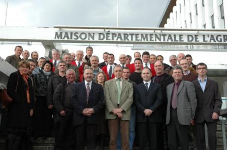 À l’issue de la session, 94 éleveurs, coopératives ou négociants primés lors du Salon de l’agriculture de Paris étaient conviés par la Chambre d’agriculture à une réception. La moitié d’entre eux était présente.