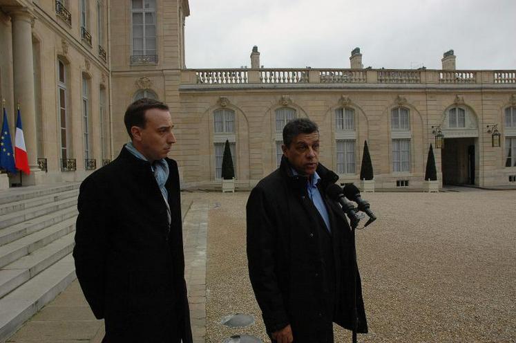 Thomas Diemer, président de JA et Xavier Beulin, président de la FNSEA devant l'Elysée, mardi 2 février.