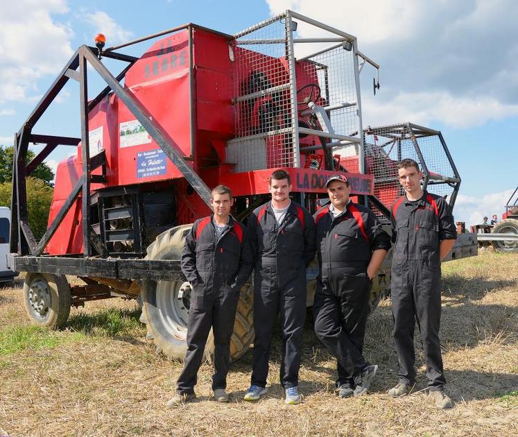 L’équipe de la Douloureuse : Julien Delacroix, Gaëtan Delacroix, Charly Rousseau et Thomas Plaçais.