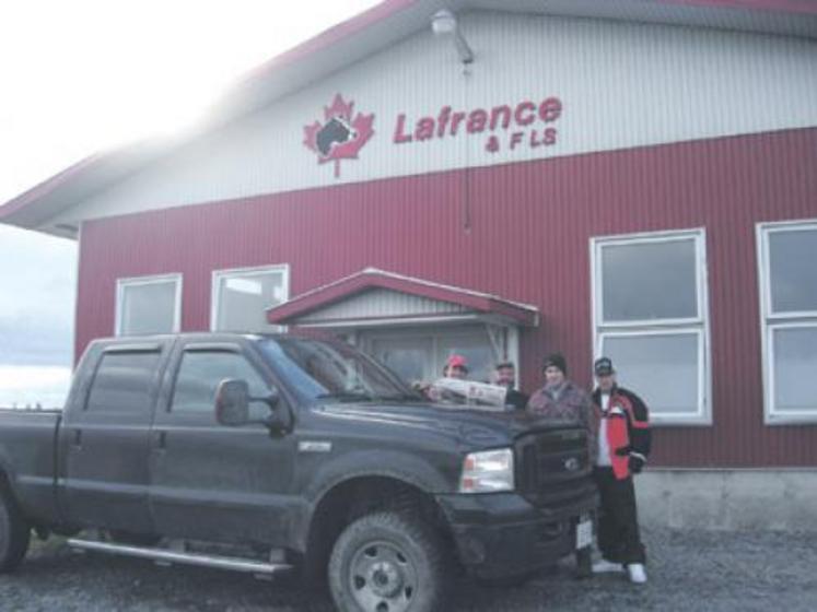 Au Canada, le jeune Angevin est accueilli par une famille francophone. L’exploitation des Lafrance se situe à mi-chemin entre Ottawa et Montréal.