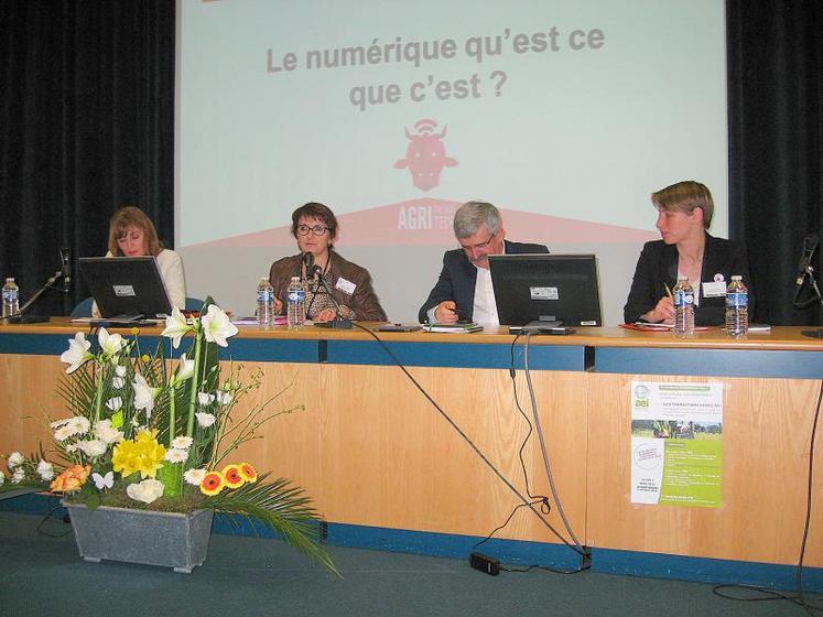 Christiane Lambert, première vice-présidente de la Chambre d'agriculture des Pays-de-la-Loire, animait l'atelier sur la transition numérique, le mercredi 4 mars, à Angers.