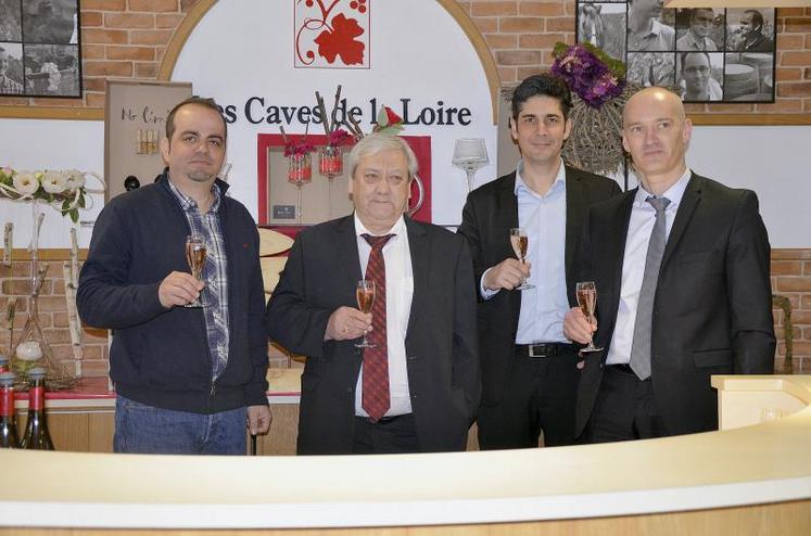 Régis Alcocer, président des Caves de la Loire ; Jean-Michel Mignot, directeur général de l’Union agricole du Pays de Loire ; Bruno Prévot, directeur commercial de Loire Propriétés et Jérôme Lemasson, directeur de Loire Propriétés.