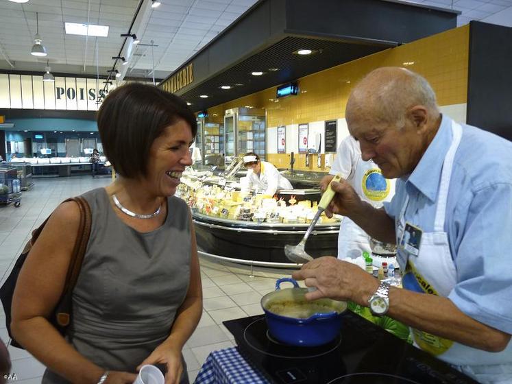 Saveurs locales rassemble des agriculteurs dans toutes les productions animales et végétales.  Vendredi et samedi dernier, à Saumur, ils étaient une quinzaine à proposer leurs produits.