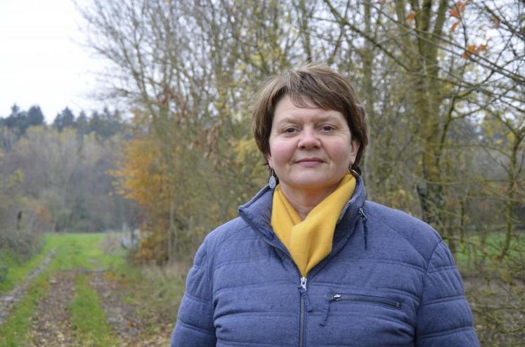 Patricia Maussion est agricultrice à Loiré (49), en agriculture biologique (100 ha, 75 vaches montbéliardes, séchage du foin en grange).