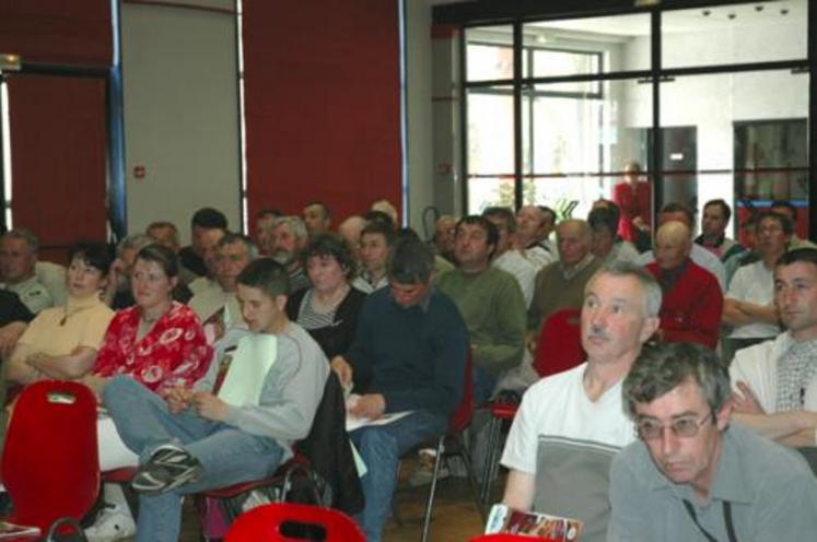 Les éleveurs de rouges des prés tenaient leur assemblée générale vendredi dernier à Château-Gontier.