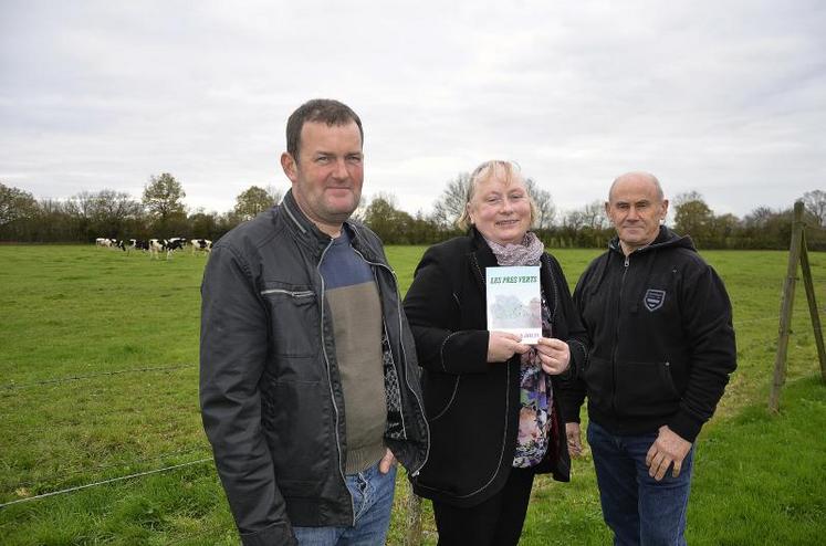 Une partie des agriculteurs-auteurs : Hervé Fourny, de Saint-Clément-de-la-Place ; Jacqueline Cottier, de Châtelais ; Christian Genouel, de Saint-Martin-du-Bois.