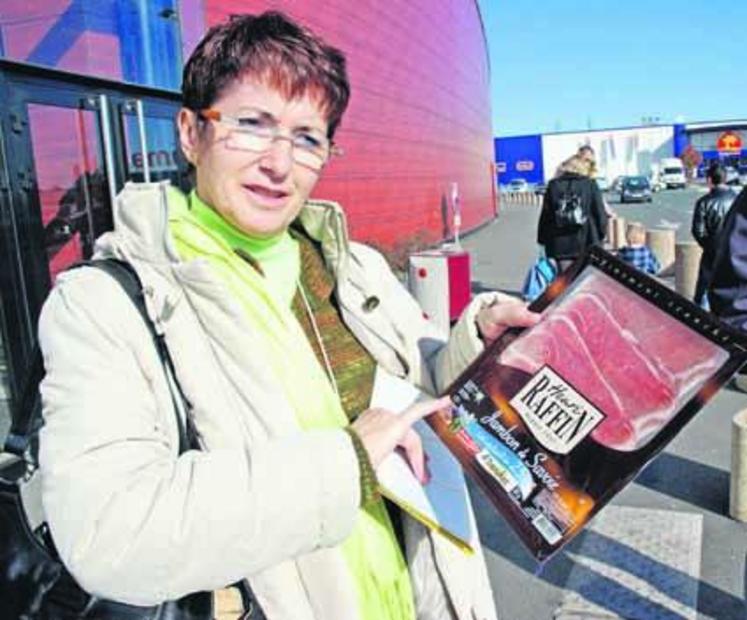 À Carrefour Saint-Serge (Angers) un produit étiqueté “Jambon de Savoie” mais élaboré dans les Hautes-Pyrénées a été trouvé.