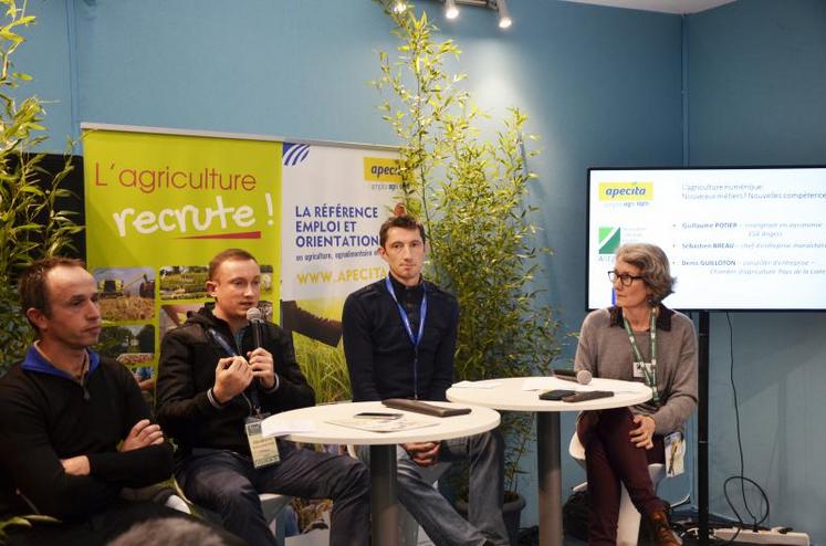 Sébastien Breau, Guillaume Potier (Esa), Denis Guilloton (Chambre d’agriculture) et Isabelle Traineau (Anefa), lors de la table ronde consacrée à l’agriculture numérique sur le Sival.