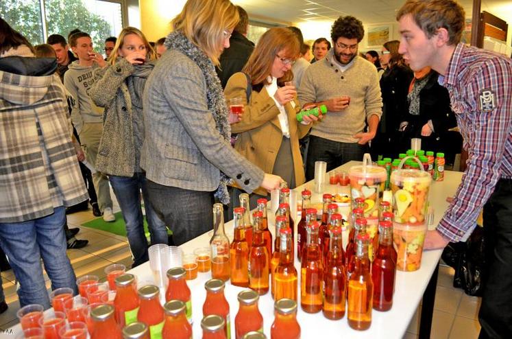 Des innovations présentées le 16 janvier, au colloque Végéconso. Les fruits et légumes frais, souffrant d’une image de cherté, perdent du terrain au profit du transformé, surtout chez les jeunes.