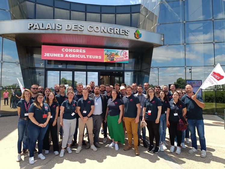 La délégation JA Pays de la Loire au congrès national dans la Vienne.