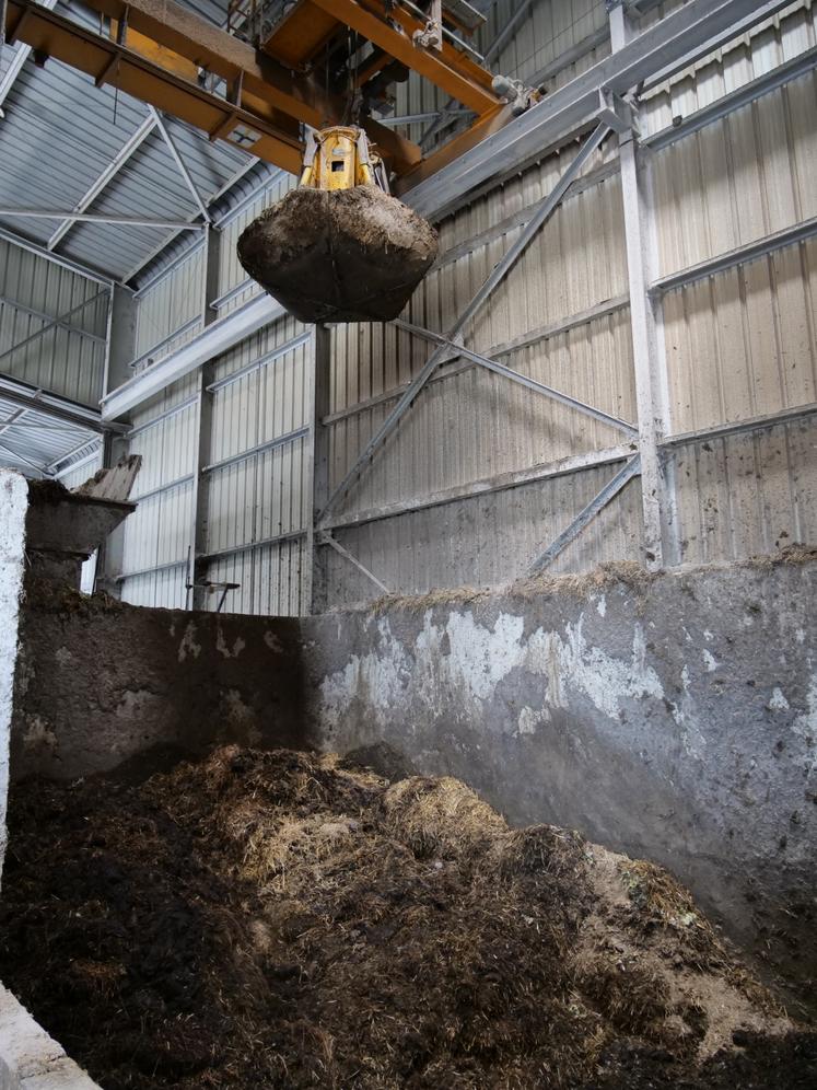 Le camion approvisionne la fosse de réception des effluents 5 jours sur 7.