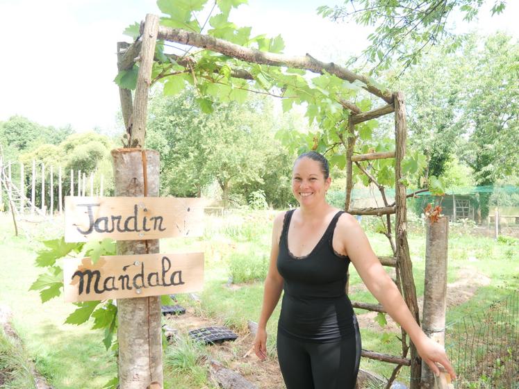 Avec son jardin façon mandala, Charlène Foucher veut créer un lieu esthétique.
