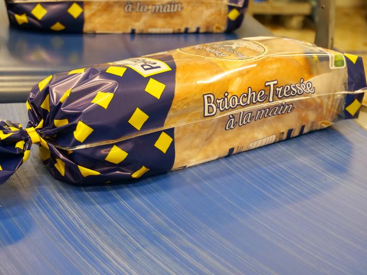 Sur la ligne 4, 1200 brioches sont fabriquées à l'heure.