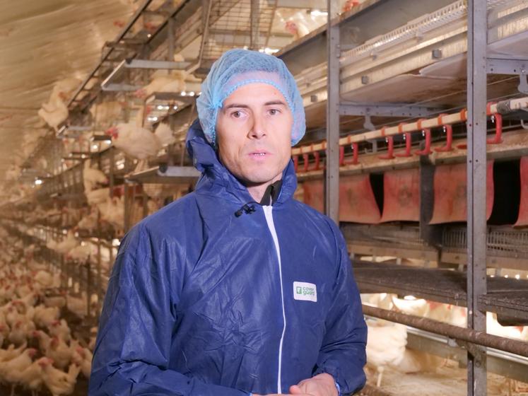 Olivier Traineau emploie six salariés au sein de la SCEA Ovomauges.