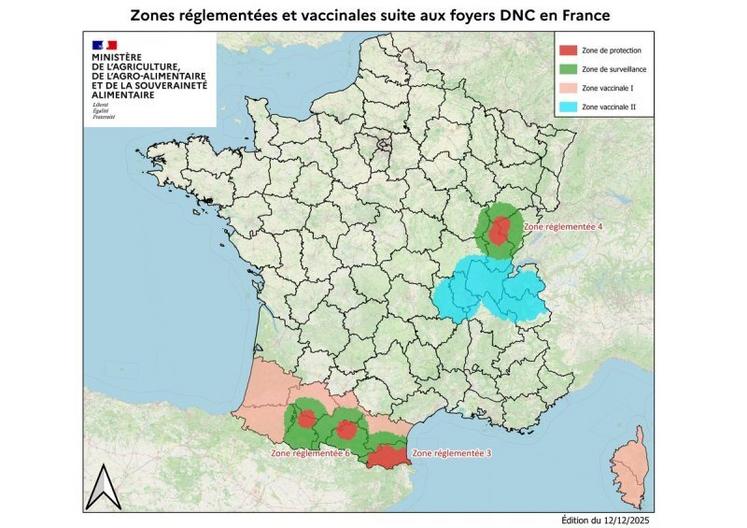 zone rouge = foyer récent ; zone verte = vaccination (50km autour foyer) ; zone rose = vaccination élargie ; zone bleue = zone déjà vaccinée avec éradication