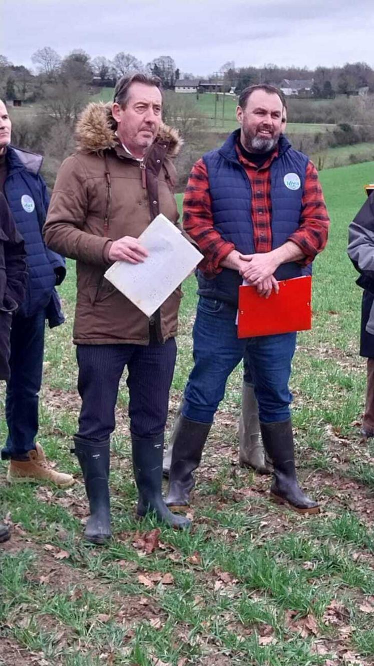 Fabrice Rigoulet-Roze, préfet de région et Anthony Ménard, responsable environnement à la FRSEA.