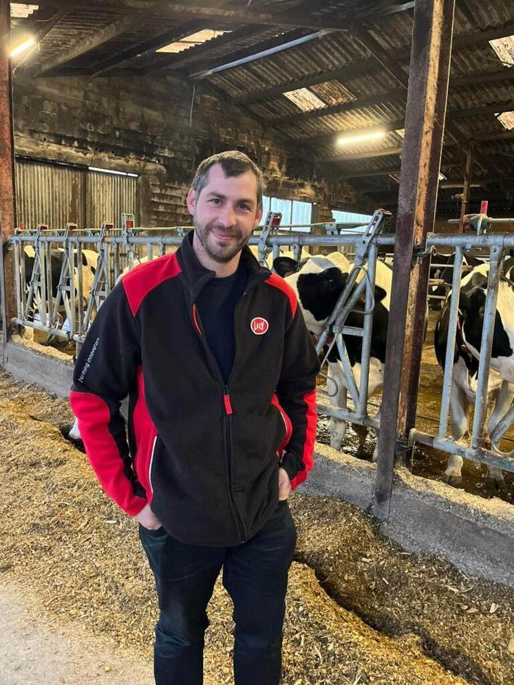 Maxime Guillon, éleveur à Mauges sur Loire, ne veut pas revivre deux fois les conséquences de la maladie.