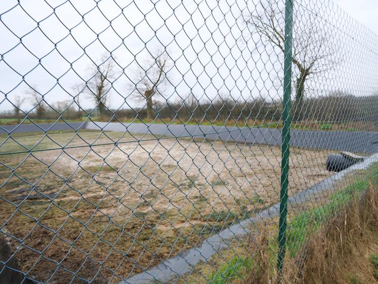 L'exploitation de François Cesbron est équipée d'une fosse à lisier de 1 750 m3. Les effluents sont épandus en partie par un système sans tonne. 