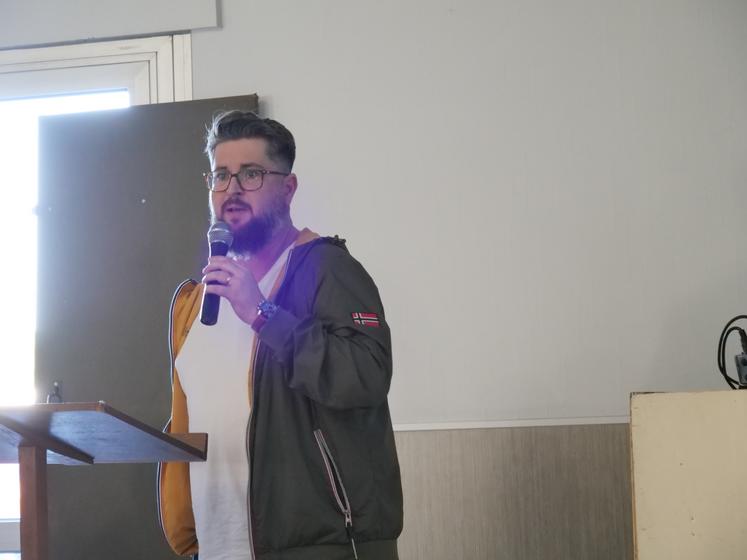 Benjamin Foulquier, fondateur de Cultiveau, "l'alliance des indépendants de l'irrigation". Cet ardent défenseur de l'irrigation est venu de Carcassonne rencontrer les agriculteurs angevins. 