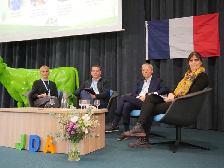 La table ronde était animée par Marine Colli, avec Clément Traineau, Dacian Ciolos et Mathilde Dupré.