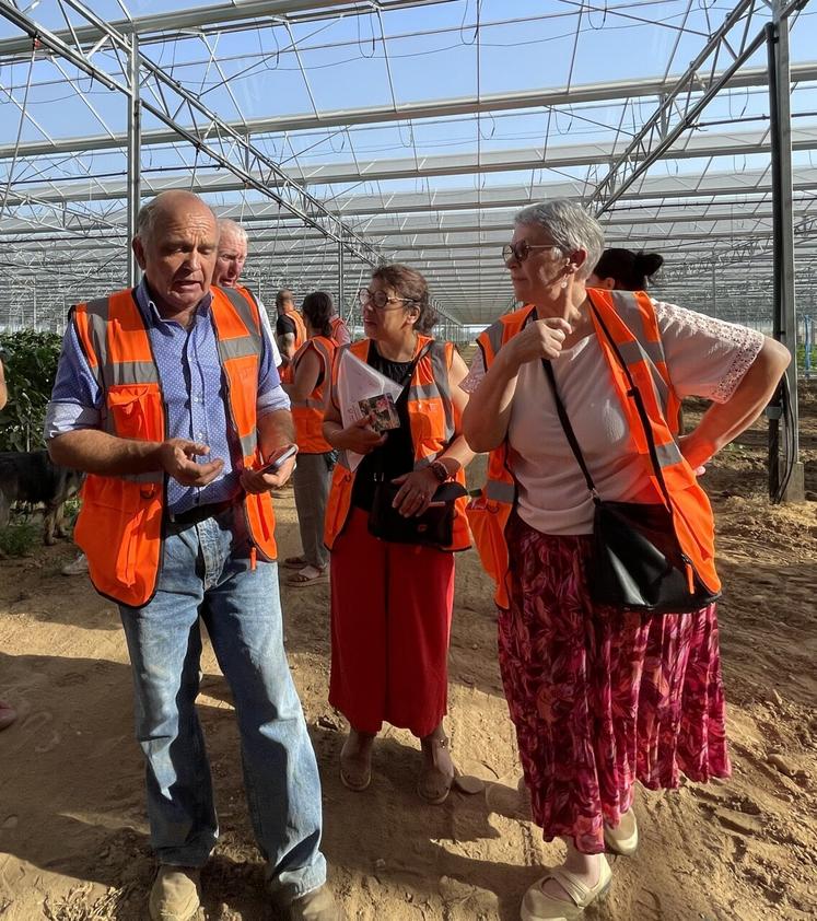 "N'ayons pas peur de l'innovation en agriculture", a souligné Jacqueline Cottier, maire de Chenillé-Champteussé et ancienne agricultrice.