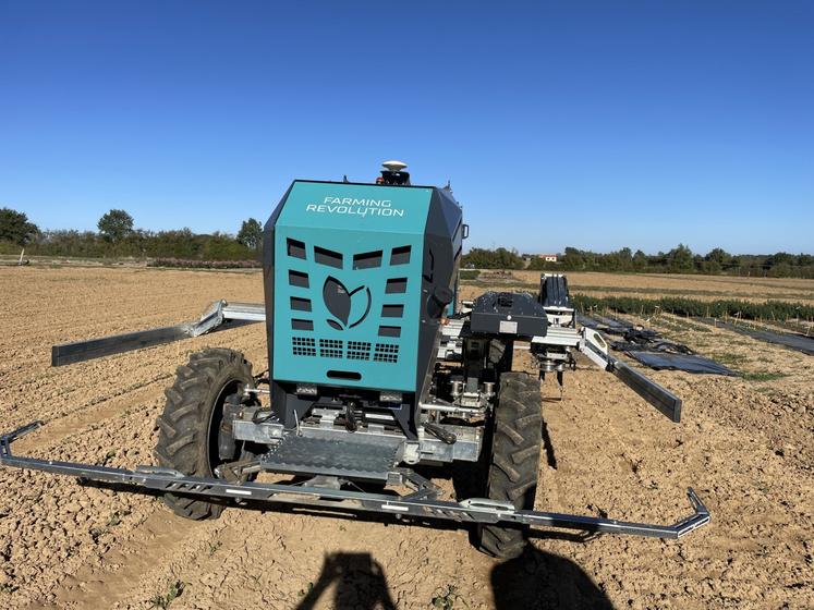 Farming GT s'appuie sur un fonctionnement hybride.