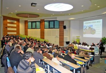 300 participants pour ce premier congrès dans l’amphithéâtre du Lycée de Pouillé.