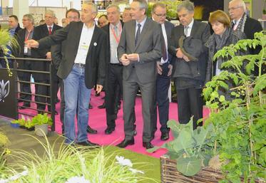 Le salon du végétal a été inauguré avec les élus locaux, mardi 10 février, au parc des expositions d’Angers.