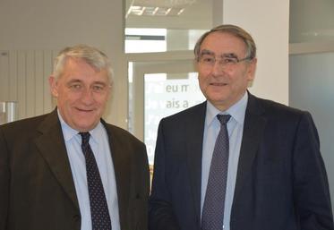 Christophe Noël et Jean-Louis Roveyaz, respectivement directeur et président du Crédit Agricole de l’Anjou et du Maine, ont présenté les résultats commerciaux et financiers 2015.
