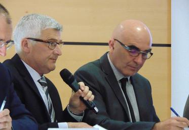 Bernard Bellanger et Rémy Silve, respectivement président directeur général et directeur général délégué de la Safer Pays-de-la-Loire.