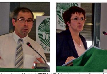 Joël Limouzin, président de la FRSEA et Christiane Lambert, secrétaire générale, ont présenté le rapport d’orientation.
