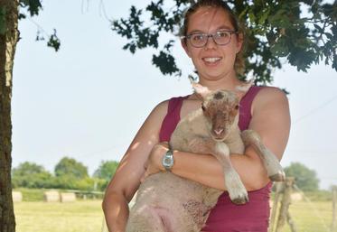 Léa Pasquier va reprendre l’élevage d’ovins charollais-texel de son père, développer le cheptel et proposer de la vente directe d’agneaux.