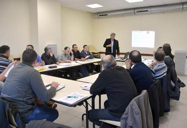 Une quinzaine de gérants de Cuma étaient présents lors de la réunion de Bécon-les-Granits du 1er décembre.