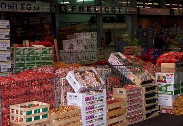 1 million de tonnes de fruits et légumes transite chaque année par le marché de 
Rungis.