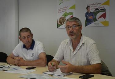 Jean-Paul Piet, pour AS 49 et Denis Asseray pour la Chambre d’agriculture, ont présenté mardi 11 juillet à Angers, les résultats de l’étude de groupe.