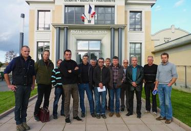 Les agriculteurs ont participé à l’enquête publique sur le projet de Sage du Loir, mercredi, à Seiches-sur- le-Loir.